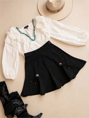 🖤 Vintage | Circle T Black Western Concho Skirt | Women Sz 7/8